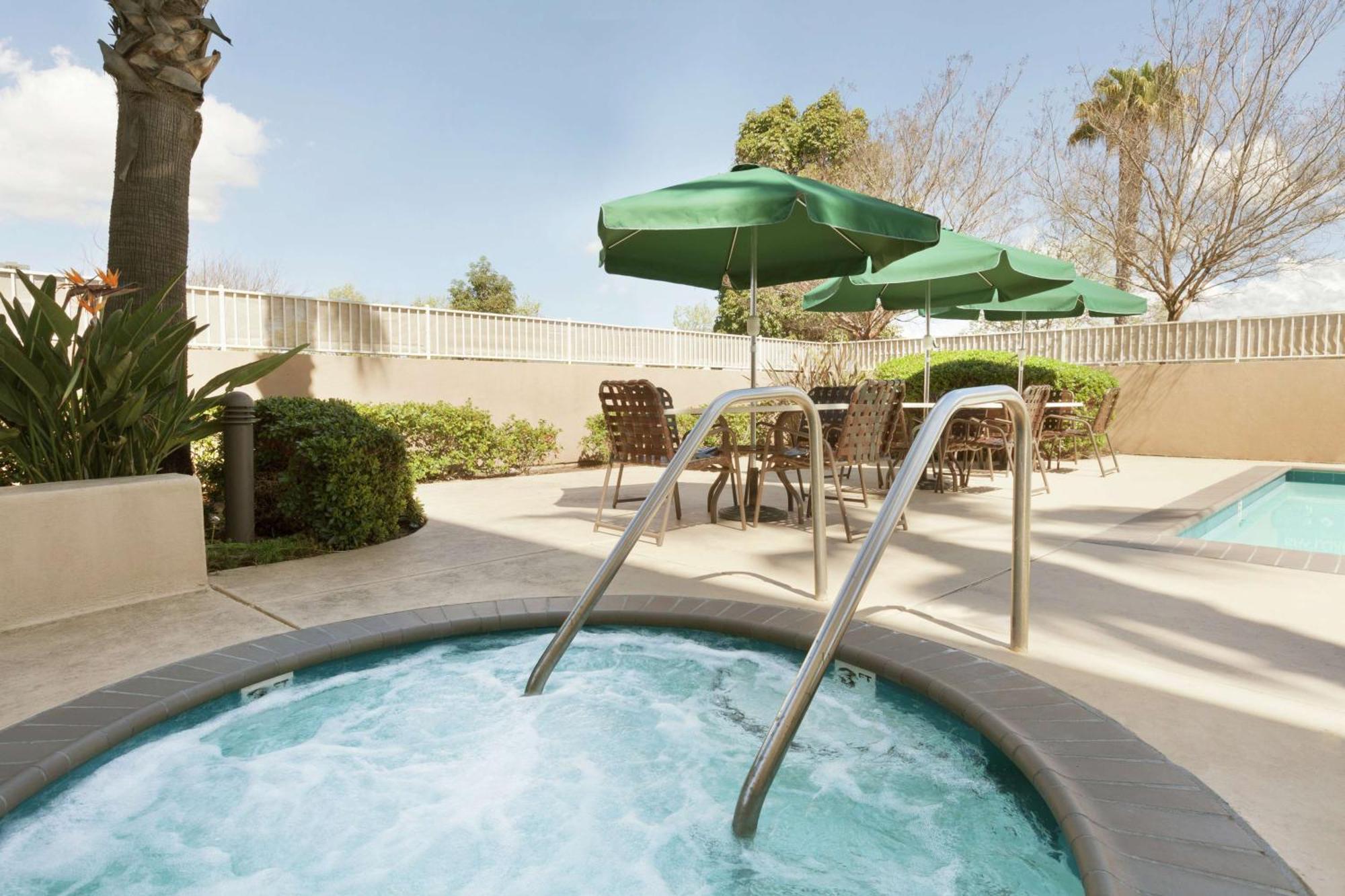 Hilton Garden Inn Gilroy Exterior foto