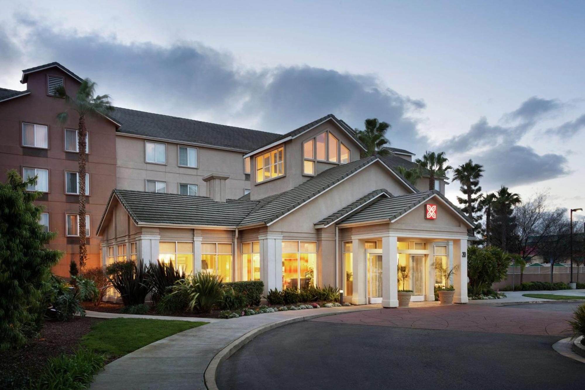 Hilton Garden Inn Gilroy Exterior foto